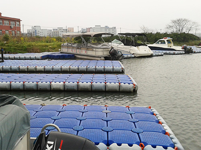 Float de tube de ponton